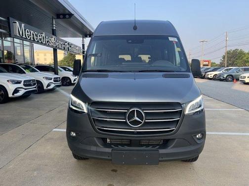 2024 Mercedes-Benz Sprinter 2500 144 WB Standard Roof Passenger