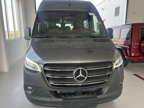 2024 Mercedes-Benz Sprinter 2500 144 WB Standard Roof Passenger