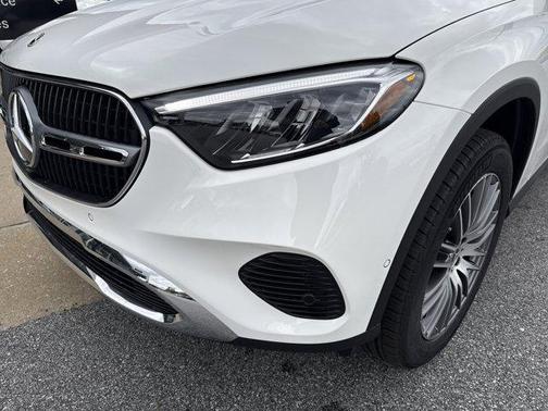 2026 Mercedes-Benz GLC 300 Base