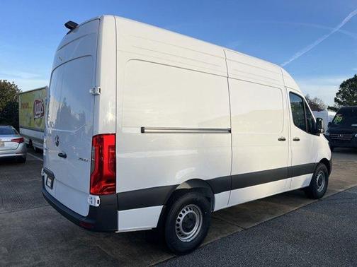 2025 Mercedes-Benz Sprinter 2500 Standard Roof