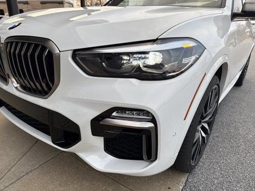 2021 BMW X5 M50i