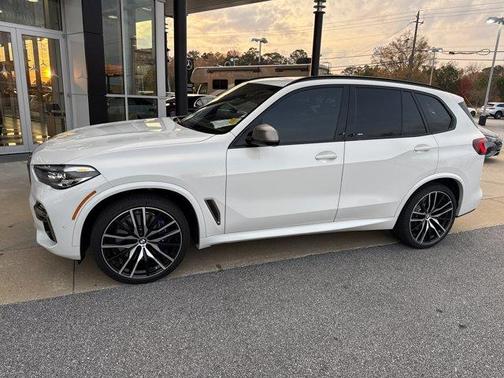 2021 BMW X5 M50i
