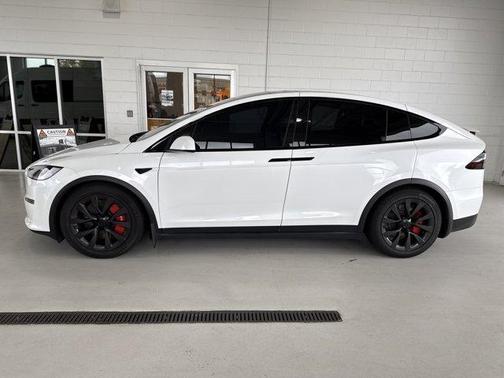 2025 Tesla Model X Base