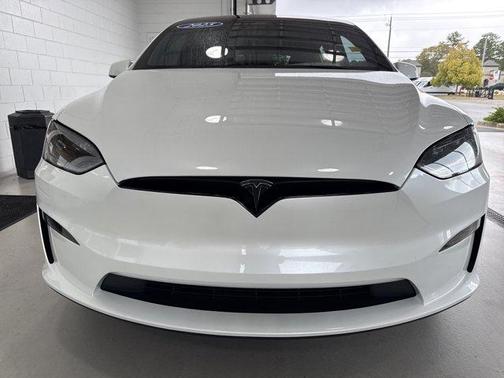 2025 Tesla Model X Base