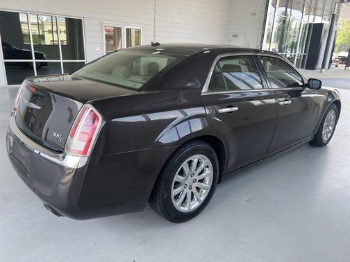 2013 Chrysler 300C Base