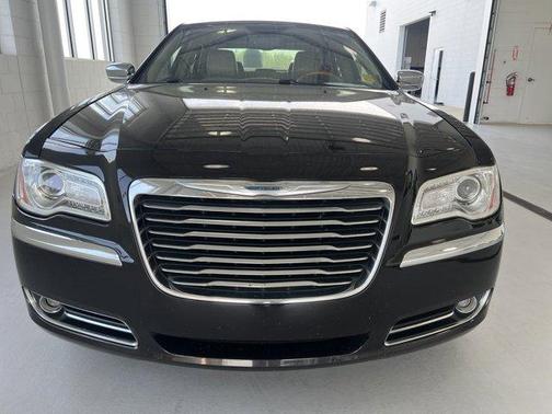 2013 Chrysler 300C Base