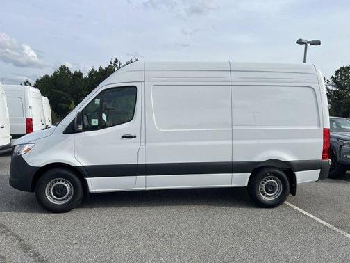 2025 Mercedes-Benz Sprinter 2500 Standard Roof