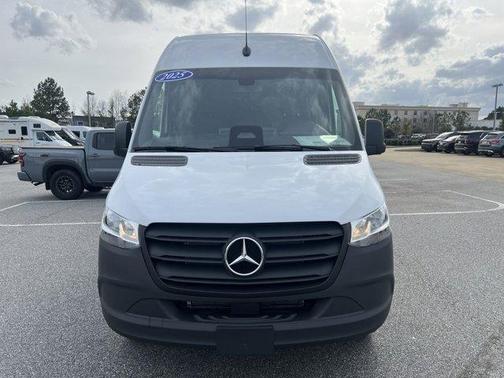 2025 Mercedes-Benz Sprinter 2500 Standard Roof