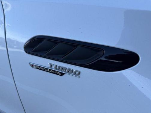 2024 Mercedes-Benz AMG C 63 S E Performance