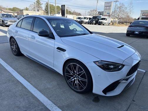 2024 Mercedes-Benz AMG C 63 S E Performance