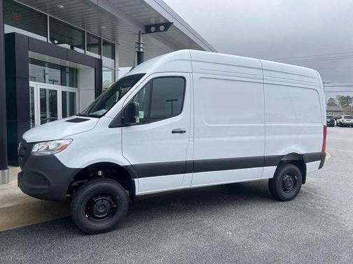 2025 Mercedes-Benz Sprinter 2500 Standard Roof