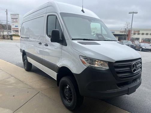 2025 Mercedes-Benz Sprinter 2500 Standard Roof
