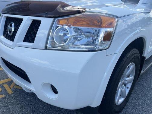 2012 Nissan Armada SV