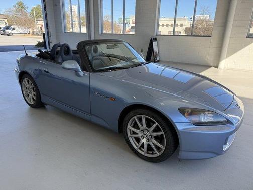 2004 Honda S2000 Base (M6)