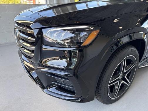 2026 Mercedes-Benz GLS 450 