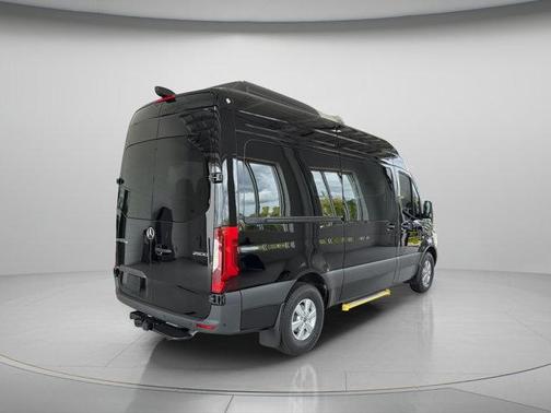 Jet Black 2026 Mercedes-Benz Sprinter 2500 144 WB Standard Roof Passenger