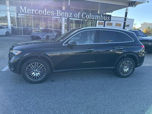 2026 Mercedes-Benz GLC 300 Base
