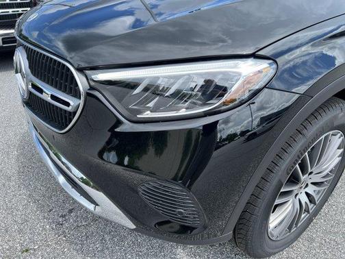 2025 Mercedes-Benz GLC 300 Base
