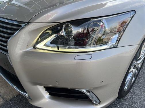 2015 Lexus LS 460 Crafted Line
