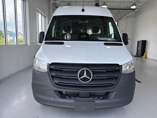 2025 Mercedes-Benz Sprinter 2500 High Roof