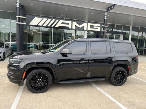 2022 Jeep Wagoneer Series II