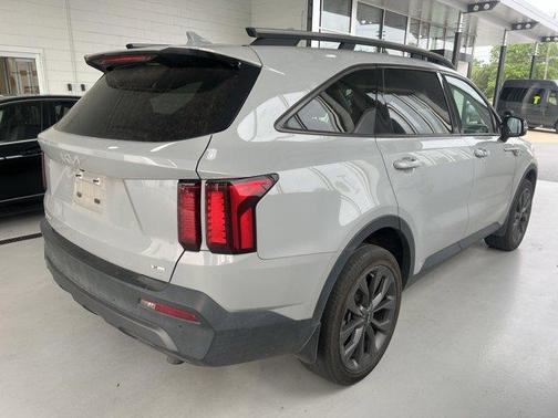 2023 Kia Sorento X-Line EX