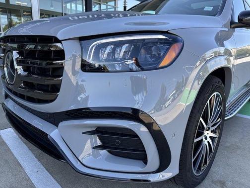 2026 Mercedes-Benz GLS 450 