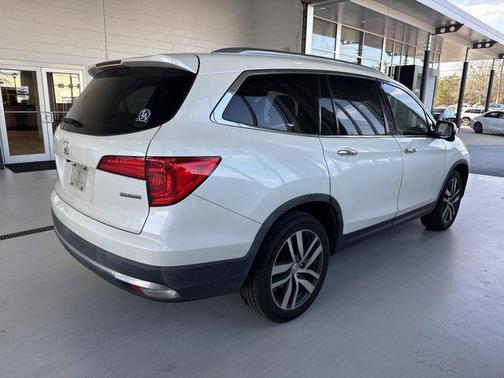 2017 Honda Pilot Touring