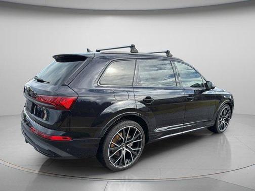 Orca Black Metallic 2020 Audi Q7 55 Prestige