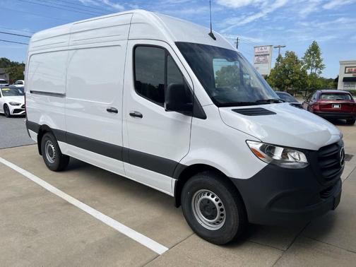 2025 Mercedes-Benz Sprinter 2500 Standard Roof