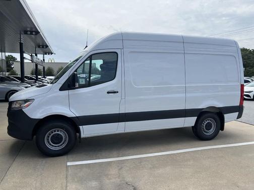 2025 Mercedes-Benz Sprinter 2500 Standard Roof