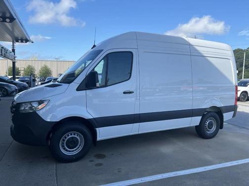 2025 Mercedes-Benz Sprinter 2500 Standard Roof