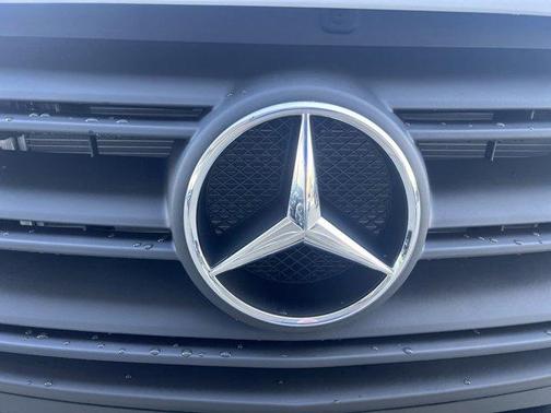 2025 Mercedes-Benz Sprinter 2500 Standard Roof