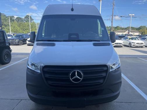 2025 Mercedes-Benz Sprinter 2500 Standard Roof