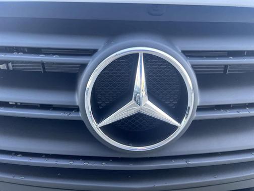 2025 Mercedes-Benz Sprinter 2500 Standard Roof