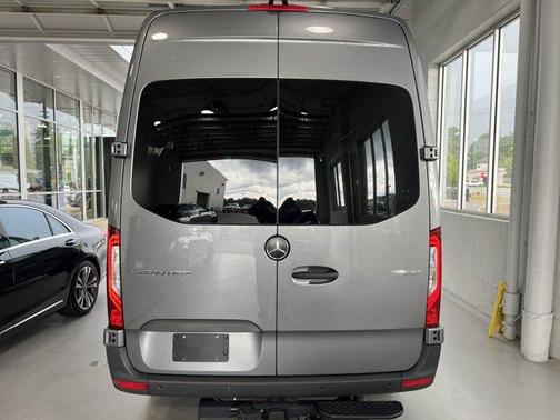2024 Mercedes-Benz Sprinter 2500 144 WB Standard Roof Passenger