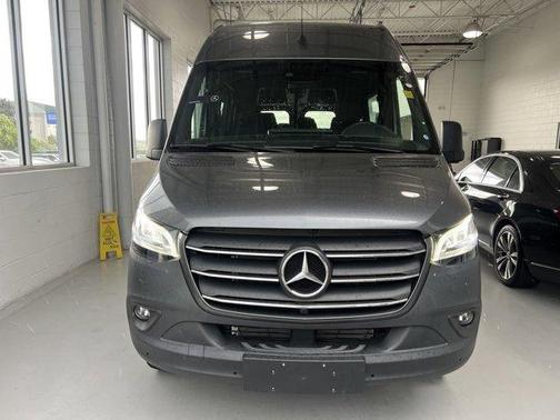 2024 Mercedes-Benz Sprinter 2500 144 WB Standard Roof Passenger