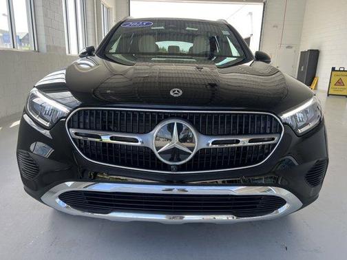 2025 Mercedes-Benz GLC 300 Base