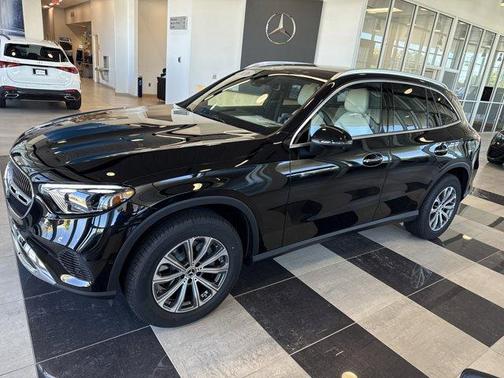 2026 Mercedes-Benz GLC 300 Base