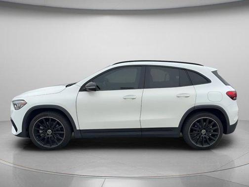Polar White 2022 Mercedes-Benz GLA 250 Base