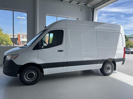 2025 Mercedes-Benz Sprinter 2500 Standard Roof