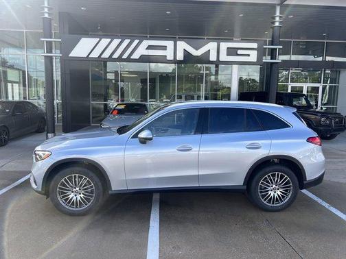 2025 Mercedes-Benz GLC 300 Base