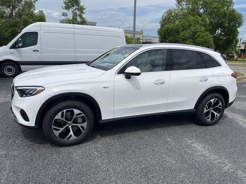2025 Mercedes-Benz GLC 350e Base 4MATIC