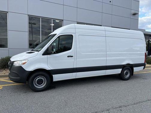 2025 Mercedes-Benz Sprinter 2500 High Roof