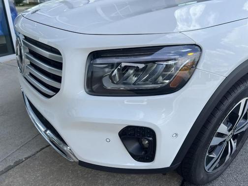 2025 Mercedes-Benz GLB 250 Base