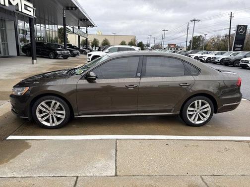 2019 Volkswagen Passat 2.0T Wolfsburg