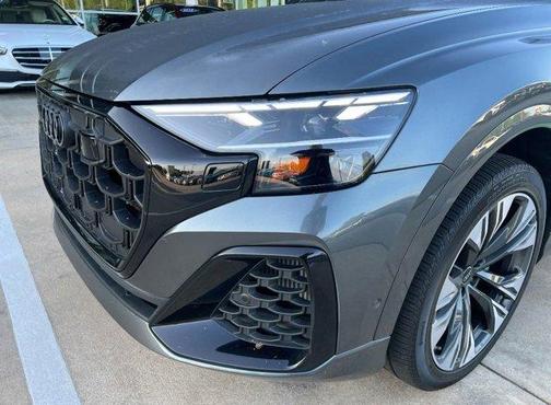 2024 Audi Q8 55 Premium Plus