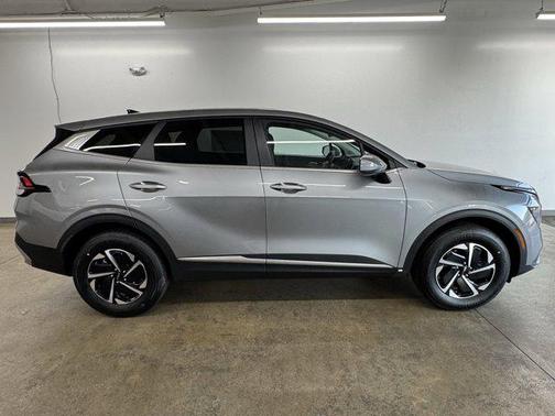 2025 Kia Sportage Hybrid LX