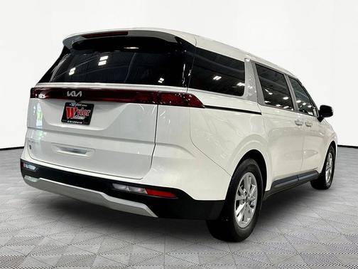 Snow White Pearl 2024 Kia Carnival LX