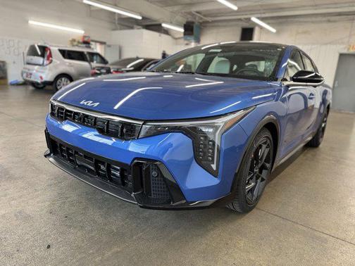 2025 Kia K4 GT-Line Turbo